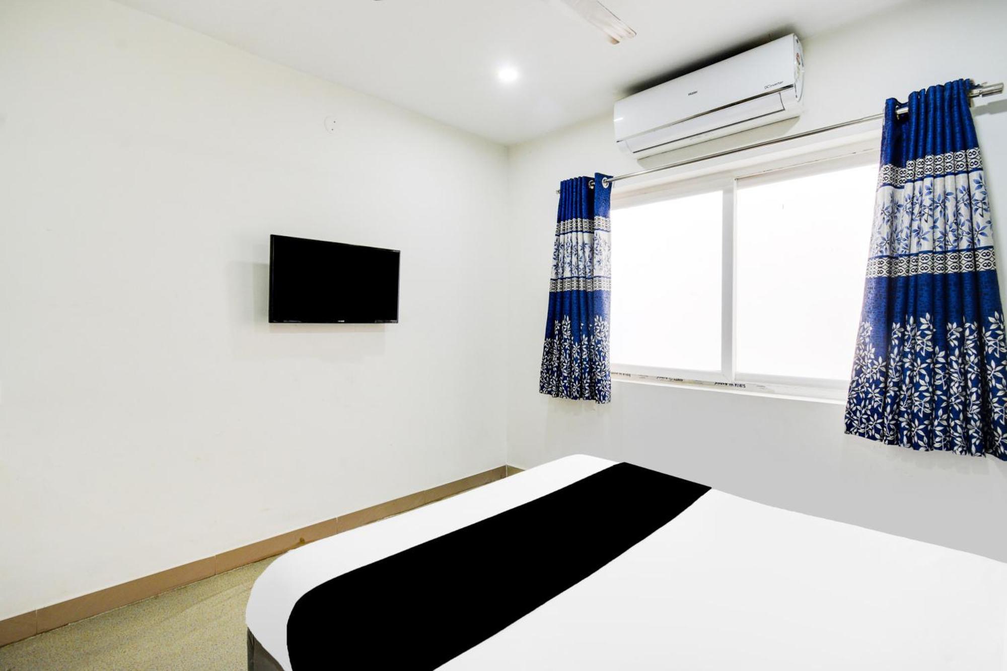 Super Townhouse Madhapur 100 Feet Road Formerly Jkc Grand ハイデラバード エクステリア 写真