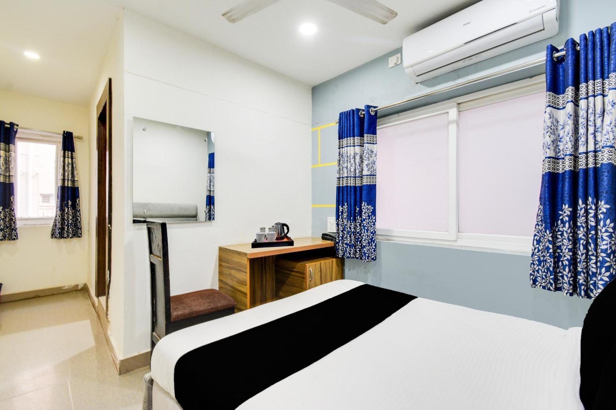 Super Townhouse Madhapur 100 Feet Road Formerly Jkc Grand ハイデラバード エクステリア 写真
